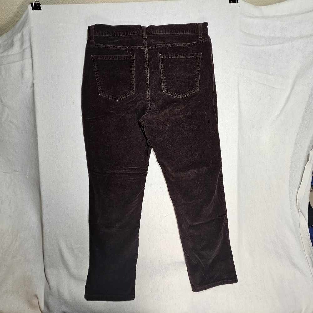 Gloria Vanderbilt Women's Straight Leg Corduroy Jeans in Dark Brown - Picture 2 of 3